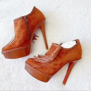 NIB Authentic Christian Louboutin Sultane Braid​